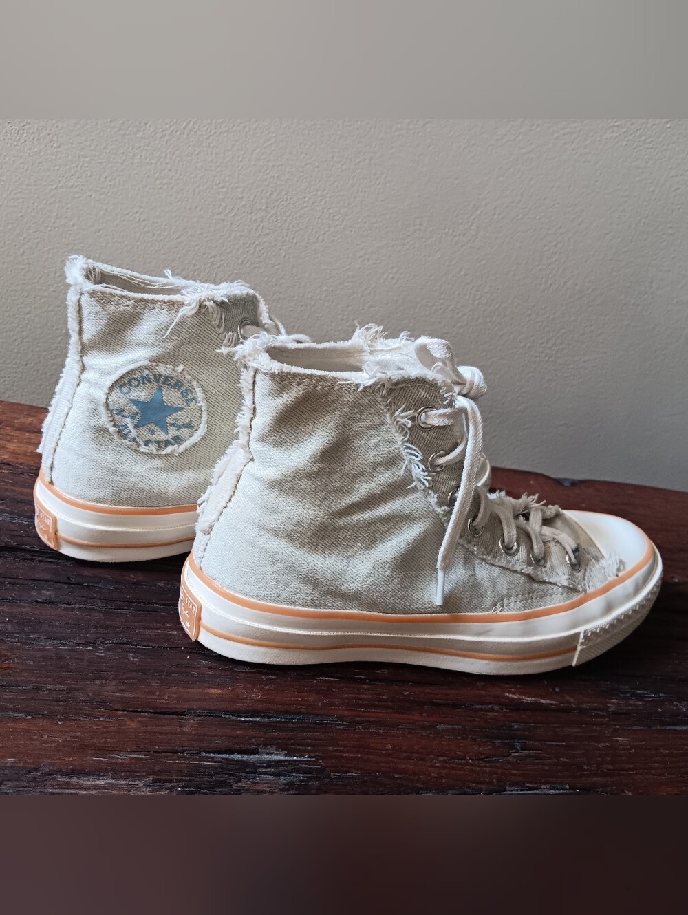 Converse Chuck 70 Frayed Canvas High Top Off-White/Orange (Men’s 5 / Women’s 7)